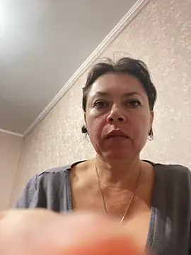 Snapshot of Kiravix chatting on October 30, 2025, 6:19 pm Kiravix online show from October 30, 2025, 6:19 pm