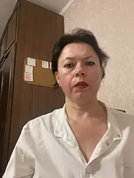 Snapshot of Kiravix chatting on February 10, 2026, 8:02 pm Kiravix online show from February 10, 2026, 8:02 pm