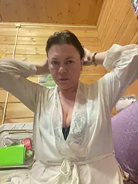 Snapshot of Kiravix chatting on March 11, 2026, 7:20 pm Kiravix online show from March 11, 2026, 7:20 pm