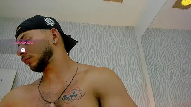 dylan jacobx online show from September 18, 2025, 3:19 am