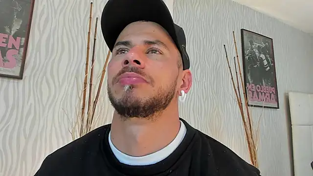 dylan jacobx online show from June 18, 2026, 3:07 am