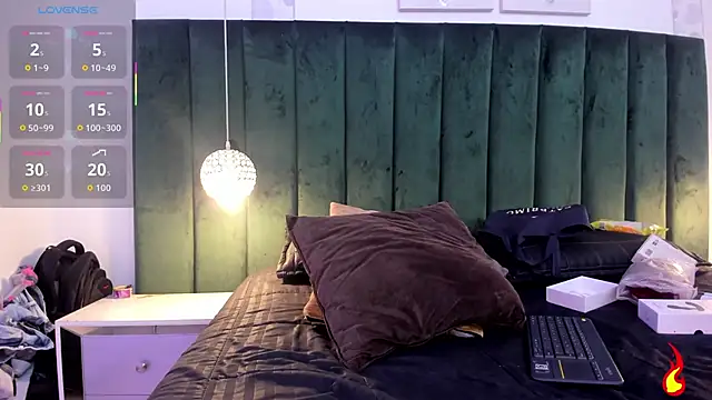 PaulinaGame online show from November 8, 2025, 7:12 pm