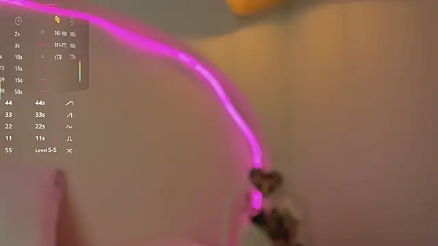 sweetluu  online show from September 29, 2025, 8:24 pm