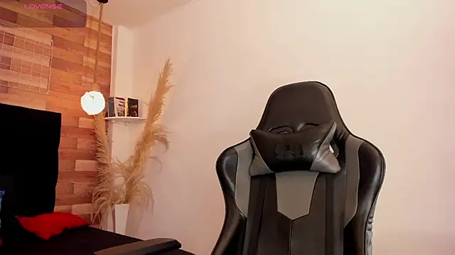 Emily brown04 online show from November 9, 2025, 3:10 pm