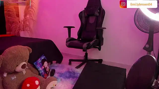 Snapshot of Emily_brown04 chatting on February 10, 2026, 12:20 pm Emily brown04 online show from February 10, 2026, 12:20 pm