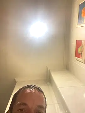 Guillermoperujo online show from October 2, 2025, 11:12 pm