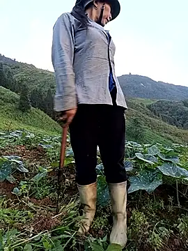 Exembin online show from September 22, 2025, 10:50 am