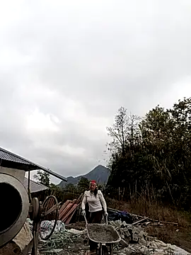 Snapshot of Exembin chatting on November 24, 2025, 1:38 am Exembin online show from November 24, 2025, 1:38 am