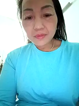 Snapshot of Exembin chatting on January 9, 2026, 1:36 pm Exembin online show from January 9, 2026, 1:36 pm