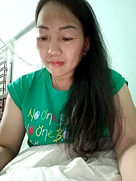 Snapshot of Exembin chatting on January 13, 2026, 3:17 pm Exembin online show from January 13, 2026, 3:17 pm