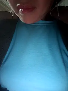 Snapshot of Exembin chatting on February 17, 2026, 10:34 am Exembin online show from February 17, 2026, 10:34 am