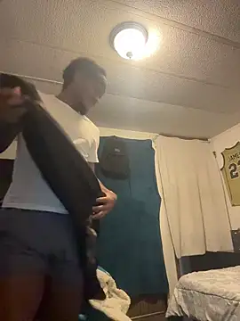 tyrek5051 online show from December 4, 2025, 1:31 pm