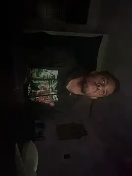 tyrek5051 online show from December 20, 2025, 2:29 am