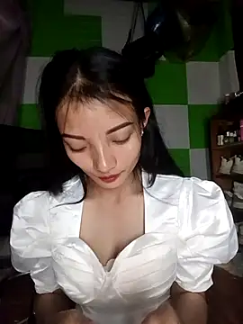 Snapshot of tdtd98 chatting on October 15, 2025, 3:45 pm tdtd98 online show from October 15, 2025, 3:45 pm