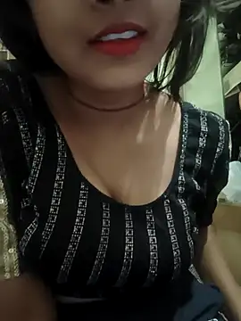 RAYI Queen 2 online show from November 5, 2025, 4:34 am