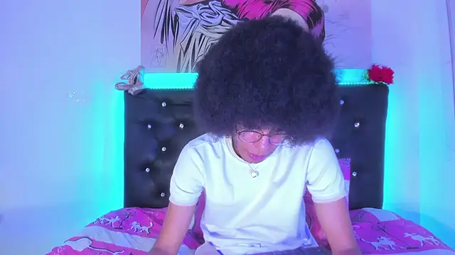 DEAMOL online show from November 19, 2025, 6:52 pm