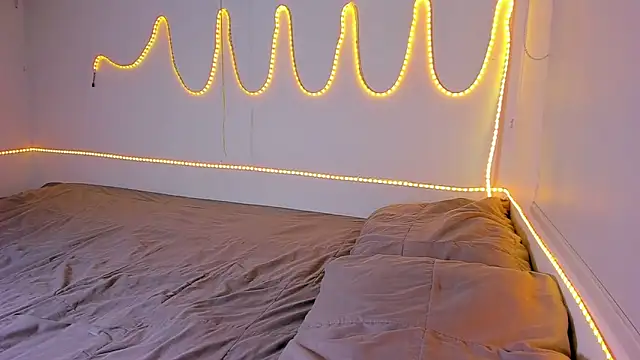 Dulce TentacionLatina online show from October 16, 2025, 12:11 am