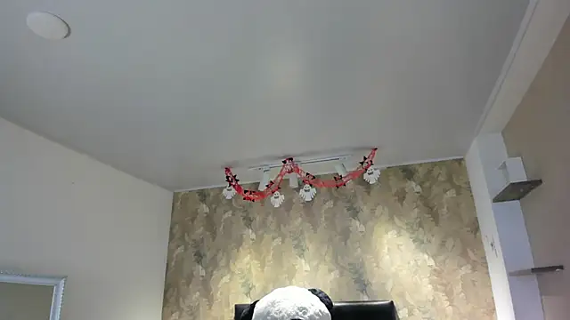 Saya Amaretto1 online show from October 10, 2025, 7:02 pm