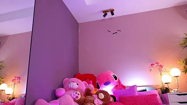 Snapshot of Vesya chatting on September 22, 2025, 6:37 am Vesya online show from September 22, 2025, 6:37 am