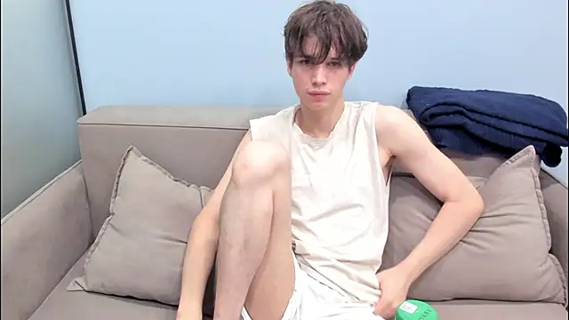 Ur Shine Guy online show from September 9, 2025, 6:18 pm