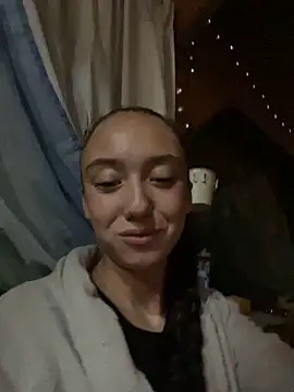 Snapshot of CristinaSww chatting on October 21, 2025, 8:53 pm CristinaSww online show from October 21, 2025, 8:53 pm