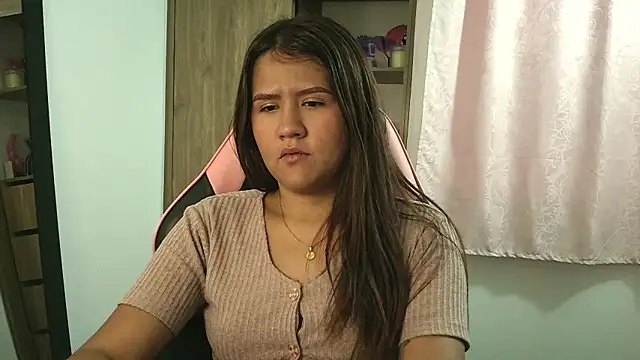 Snapshot of Oliviawatson1 chatting on September 25, 2025, 12:53 pm Oliviawatson1 online show from September 25, 2025, 12:53 pm