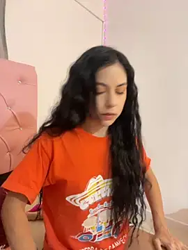 samanthadeluxe1 online show from October 4, 2025, 10:52 pm