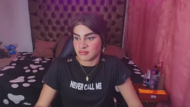 lailahdark online show from November 20, 2025, 5:29 am