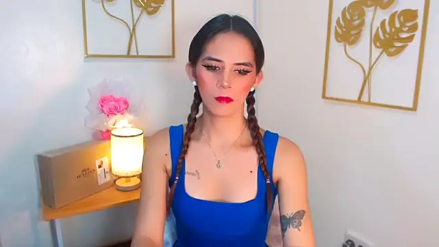 Snapshot of xPrecuioseChesca chatting on September 23, 2025, 12:35 am xPrecuioseChesca online show from September 23, 2025, 12:35 am