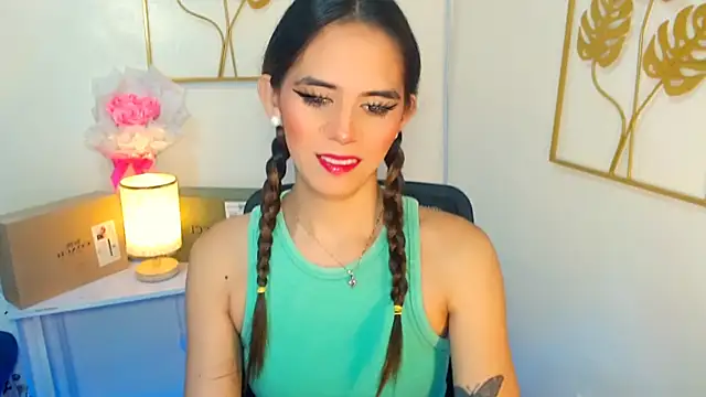 Snapshot of xPrecuioseChesca chatting on October 9, 2025, 12:41 am xPrecuioseChesca online show from October 9, 2025, 12:41 am