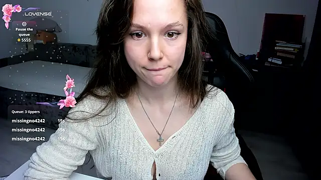 Snapshot of cute_little_ass chatting on April 15, 2026, 7:58 pm cute little ass online show from April 15, 2026, 7:58 pm