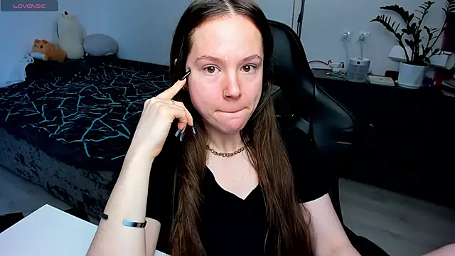 Snapshot of cute_little_ass chatting on May 9, 2026, 5:01 am cute little ass online show from May 9, 2026, 5:01 am