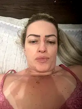 Snapshot of Alerquinasc chatting on October 29, 2025, 4:37 am Alerquinasc online show from October 29, 2025, 4:37 am