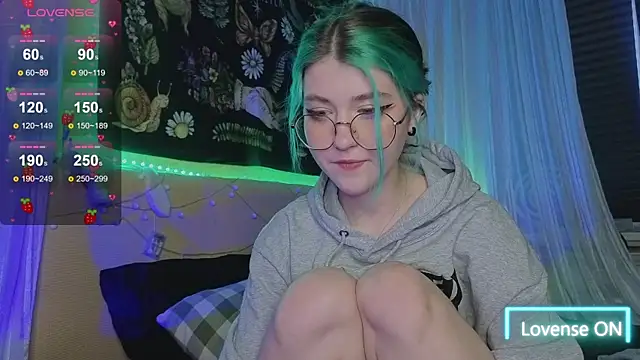 Miko Meow online show from April 15, 2026, 4:25 pm