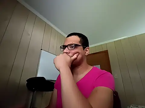 Snapshot of NaturalBeautyQueen chatting on September 25, 2025, 1:59 pm NaturalBeautyQueen online show from September 25, 2025, 1:59 pm