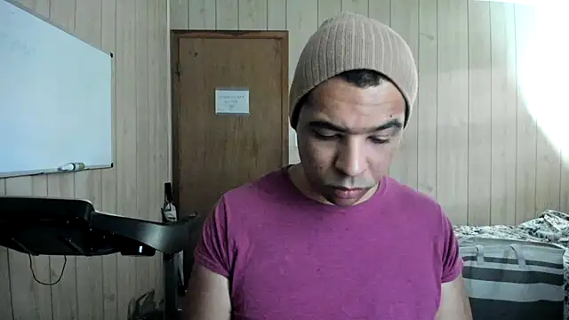 Snapshot of NaturalBeautyQueen chatting on September 29, 2025, 1:16 pm NaturalBeautyQueen online show from September 29, 2025, 1:16 pm