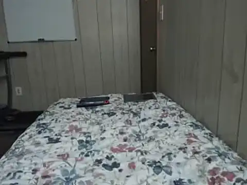 Snapshot of NaturalBeautyQueen chatting on November 16, 2025, 10:43 am NaturalBeautyQueen online show from November 16, 2025, 10:43 am