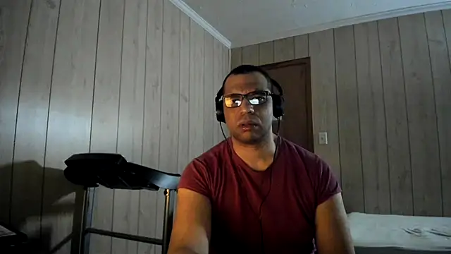 NaturalBeautyQueen online show from July 8, 2026, 1:26 pm