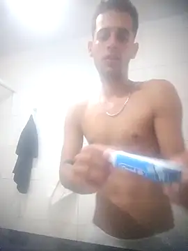 Snapshot of QUIEROFOLLARTEDUR chatting on December 22, 2025, 12:07 am QUIEROFOLLARTEDUR online show from December 22, 2025, 12:07 am