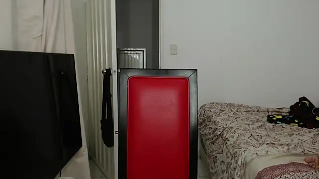 Snapshot of Alex_mojica chatting on September 17, 2025, 6:04 am Alex mojica online show from September 17, 2025, 6:04 am