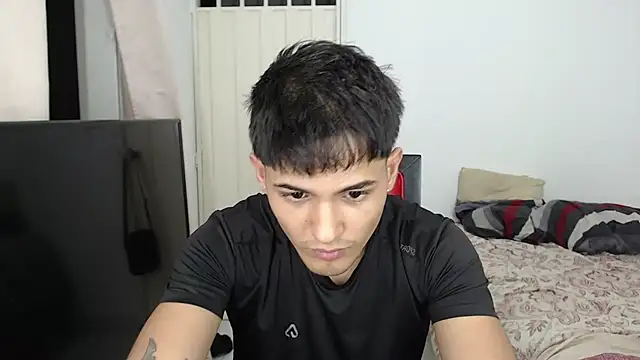 Snapshot of Alex_mojica chatting on October 21, 2025, 5:08 am Alex mojica online show from October 21, 2025, 5:08 am