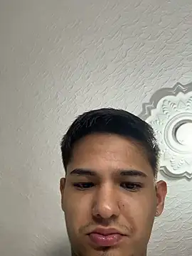 Alex mojica online show from March 20, 2026, 6:07 am