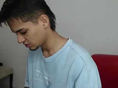 Alex mojica online show from March 25, 2026, 11:27 am