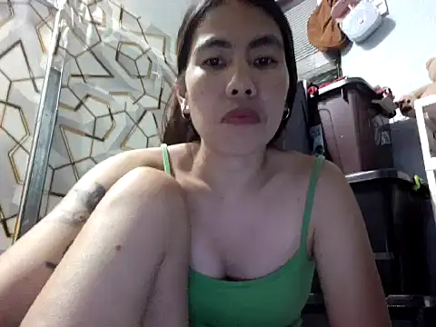 Snapshot of Deliciousgirl14 chatting on March 6, 2026, 11:06 am Deliciousgirl14 online show from March 6, 2026, 11:06 am