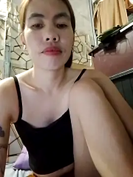 Snapshot of Deliciousgirl14 chatting on April 23, 2026, 8:24 am Deliciousgirl14 online show from April 23, 2026, 8:24 am