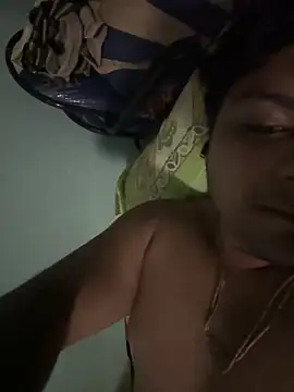 Snapshot of Kira_1413 chatting on March 17, 2026, 10:07 am Kira 1413 online show from March 17, 2026, 10:07 am