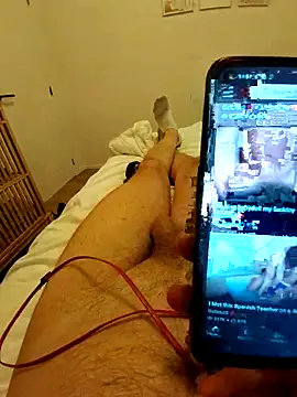 32nsingle online show from February 8, 2026, 1:58 pm