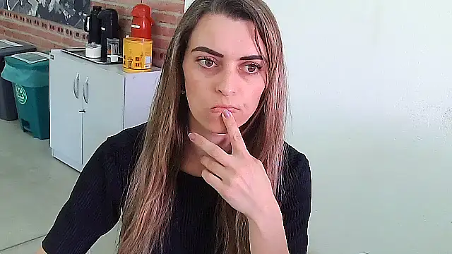 SweetGraciosa online show from September 19, 2025, 5:57 pm