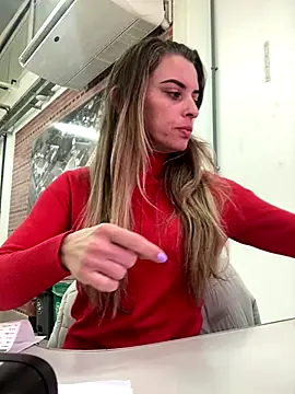 SweetGraciosa online show from October 24, 2025, 2:02 pm