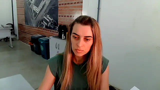 SweetGraciosa online show from December 3, 2025, 7:45 pm